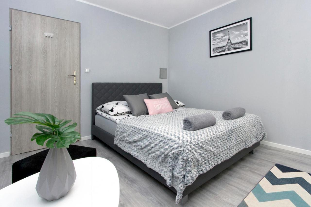 Clicktheflat Hoza Street Apart Rooms Варшава Экстерьер фото