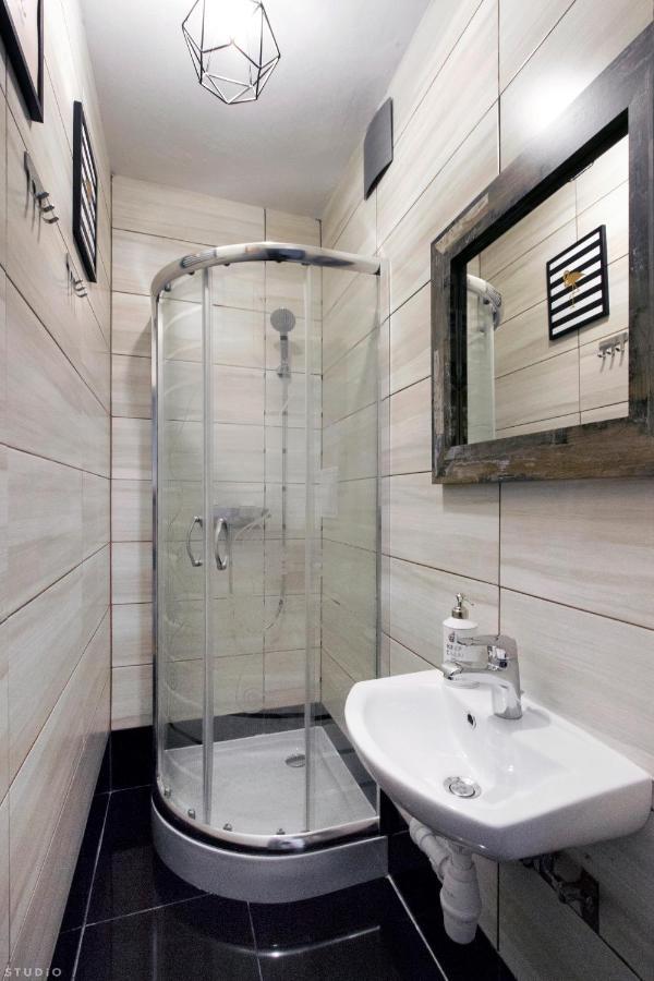 Clicktheflat Hoza Street Apart Rooms Варшава Экстерьер фото