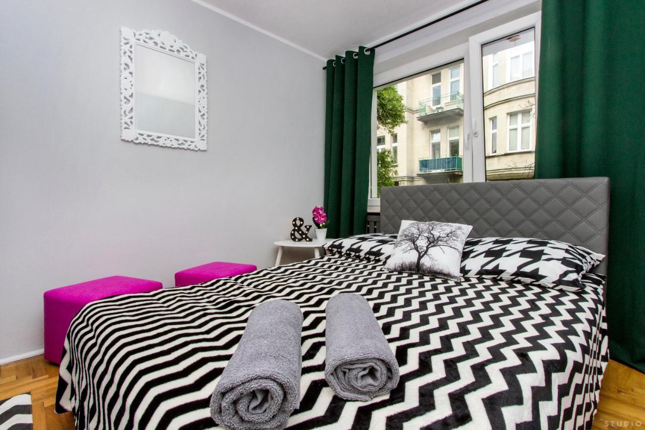 Clicktheflat Hoza Street Apart Rooms Варшава Экстерьер фото